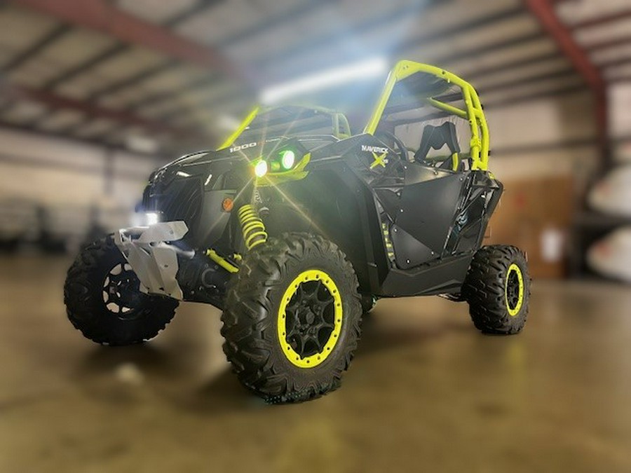 2015 Can-Am MAV XDS