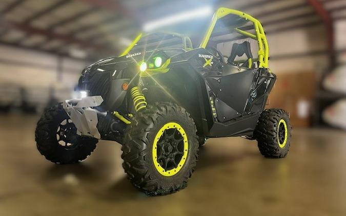 2015 Can-Am MAV XDS