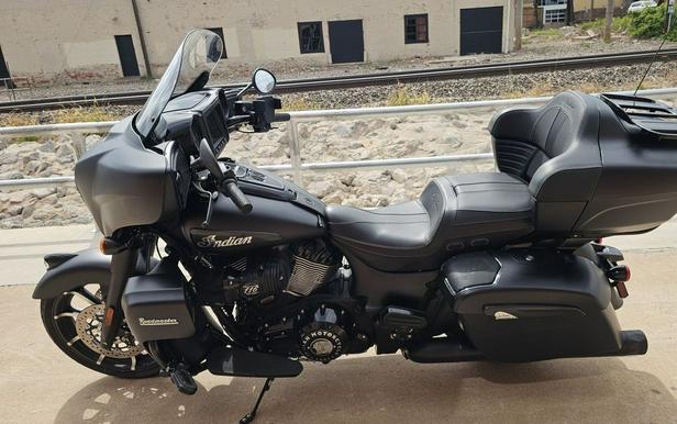 2024 Indian Motorcycle® Roadmaster® Dark Horse® with PowerBand Audio Package