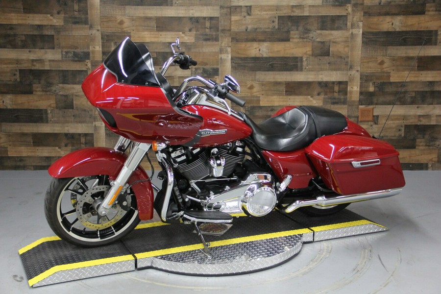 2021 Harley-Davidson Road Glide Billiard Red