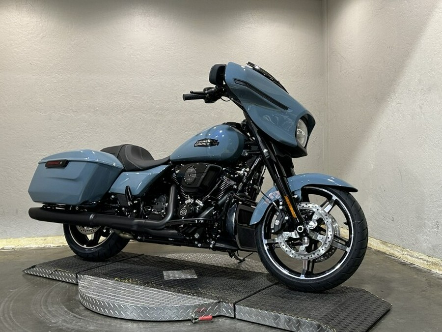 Harley-Davidson Street Glide® 2024 FLHX 84468389 SHARKSKIN