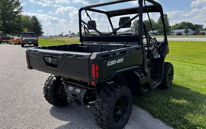 2025 Can-Am® Defender DPS HD9 Stealth Black