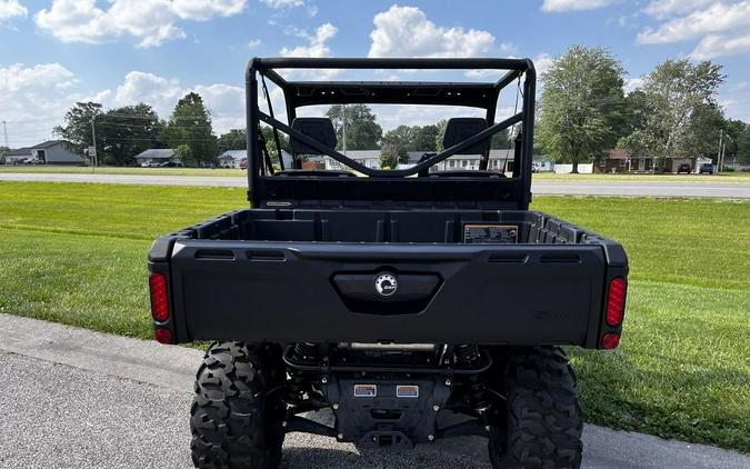 2025 Can-Am® Defender DPS HD9 Stealth Black