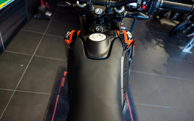 2024 Ducati Hypermotard 698 Mono RVE