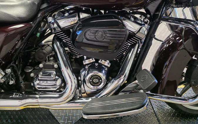 2022 Harley-Davidson FLHX