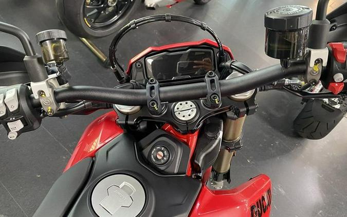 2024 Ducati Hypermotard 698 Mono Red