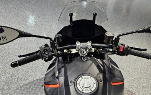 2023 Moto Guzzi V100 Mandello S