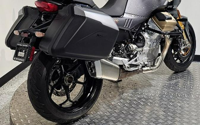 2023 Moto Guzzi V100 Mandello S