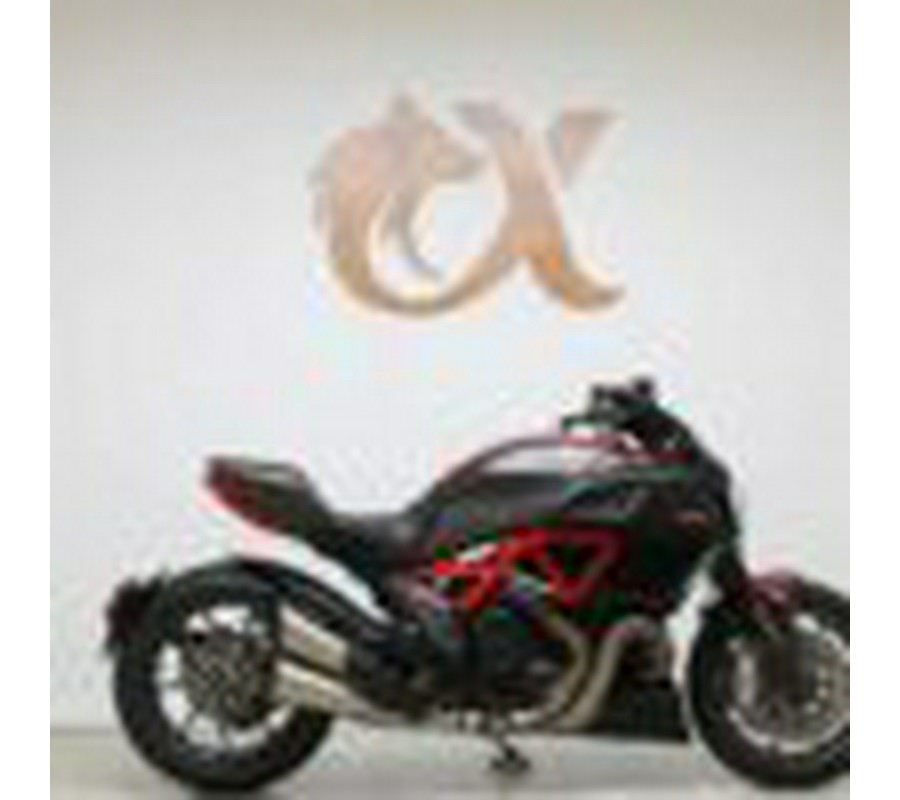 2015 DUCATI DIAVEL CARBON RED – BLACK / RED