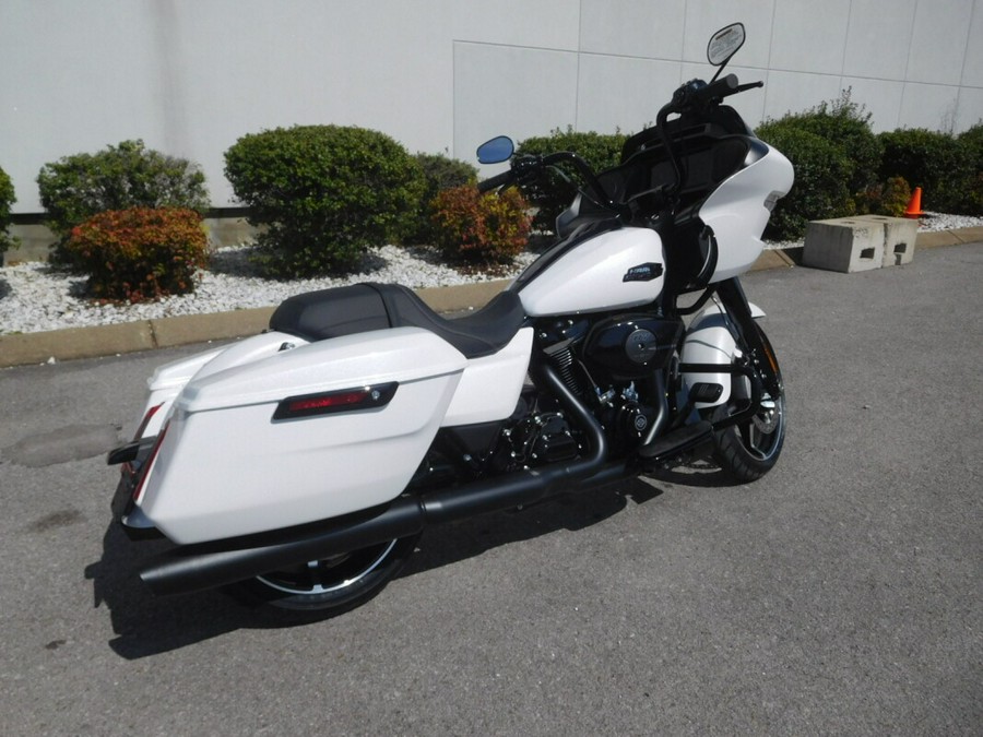 FLTRX 2024 Road Glide®