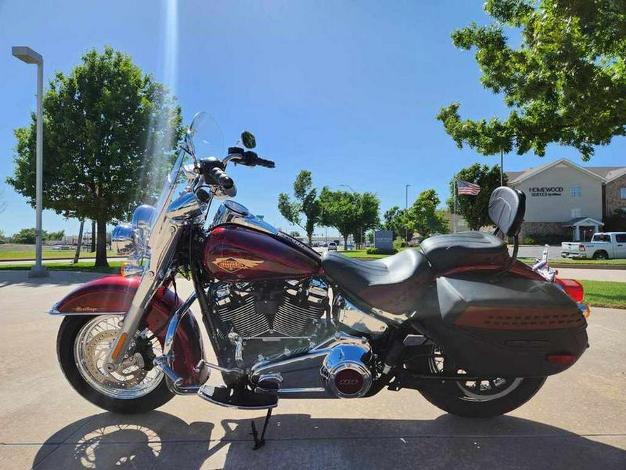 2023 Harley-Davidson® FLHCSANV - Heritage Classic Anniversary Edition