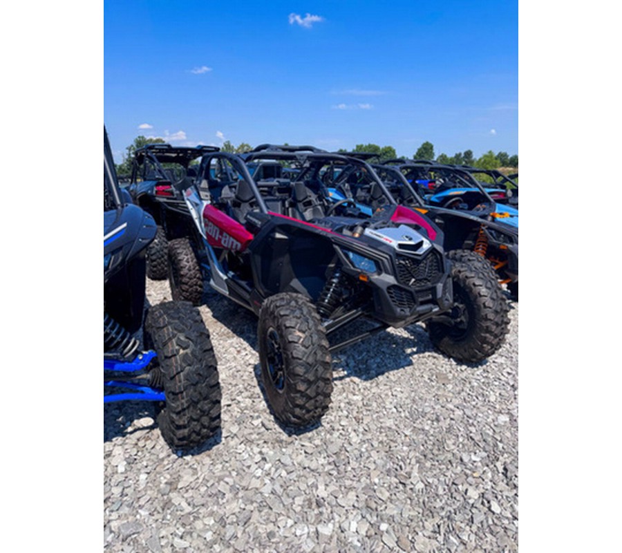 2025 Can-Am Maverick X3 RS Turbo RR Fiery Red & Hyper Silver