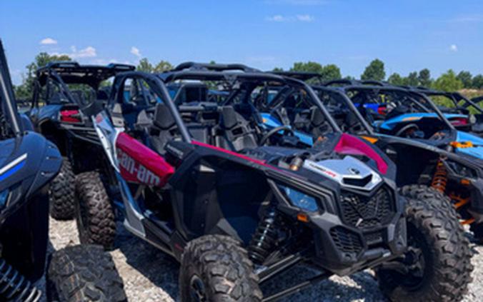 2025 Can-Am Maverick X3 RS Turbo RR Fiery Red & Hyper Silver