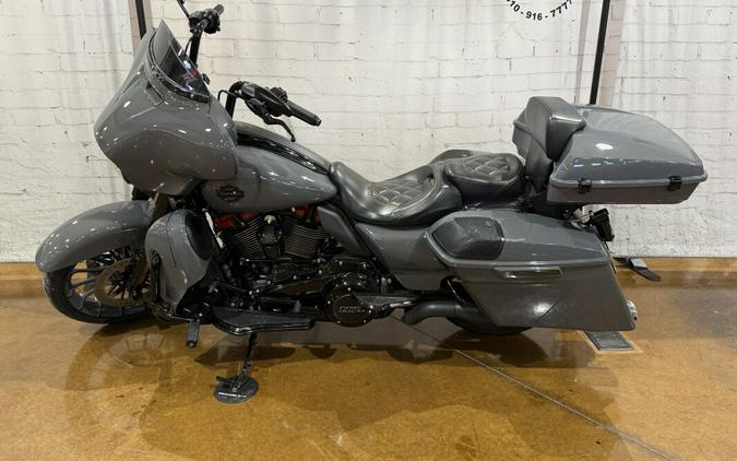 2018 Harley-Davidson® CVO™ Street Glide® FLHXSE Gunship Gray