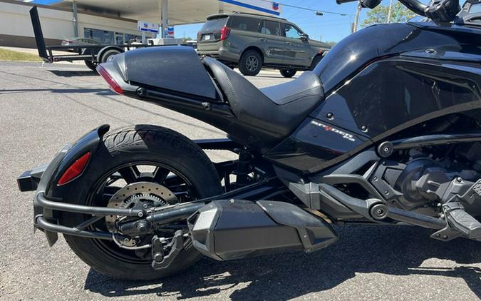 2022 Can-Am Spyder F3