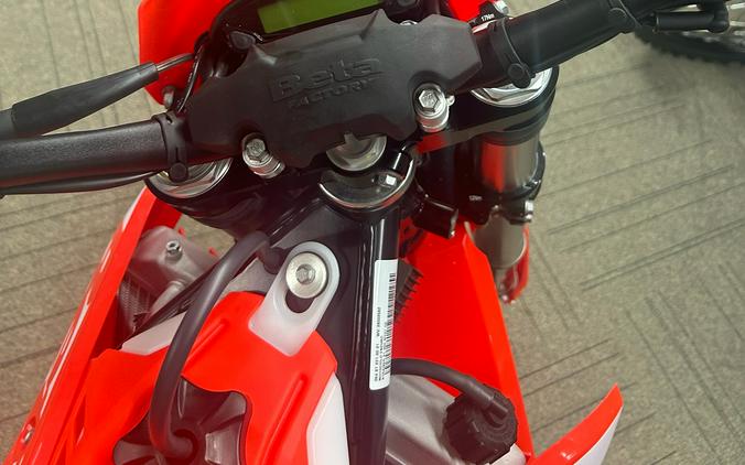 2027 BETA Xtrainer 300
