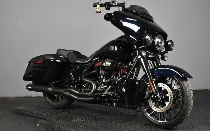 2022 Harley-Davidson CVO Street Glide