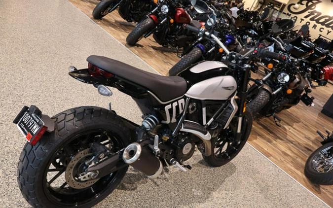 2024 Ducati Scrambler Icon (2G) Black