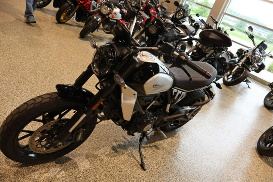 2024 Ducati Scrambler Icon (2G) Black