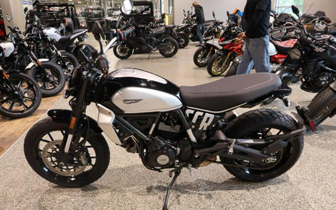2024 Ducati Scrambler Icon (2G) Black