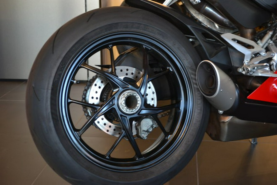 2022 Ducati Panigale V2