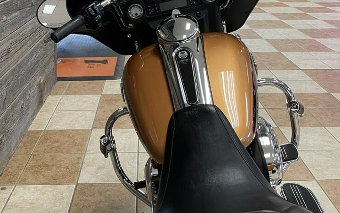 2008 Harley-Davidson Street Glide® 105th Anniversary Copper Pearl & Vivid Black