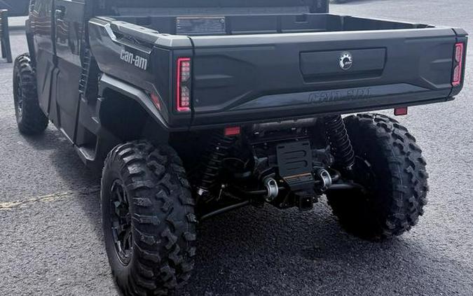 2026 Can-Am® Defender MAX XT CAB HD11