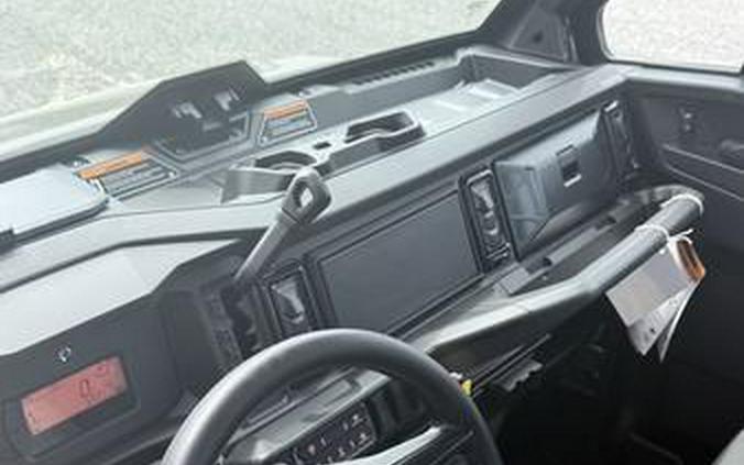 2026 Can-Am® Defender MAX XT CAB HD11