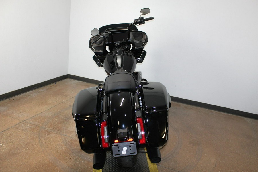 2026 Harley-Davidson® Road Glide® VIVID BLACK