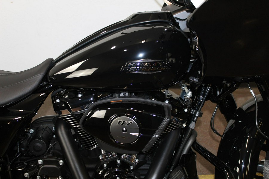 2026 Harley-Davidson® Road Glide® VIVID BLACK