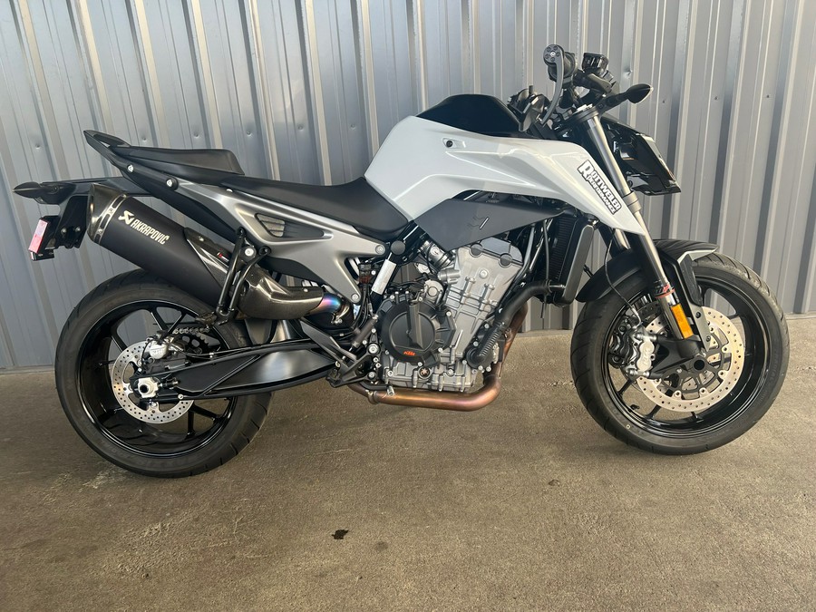 2023 KTM 790 DUKE