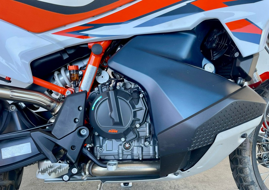 2024 KTM 890 ADVENTURE