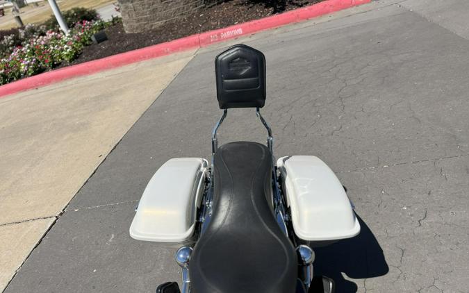 2014 Harley-Davidson® FLD Switchback™ MOROCCO GOLD 305319
