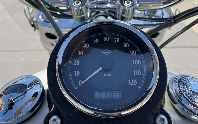 2014 Harley-Davidson® FLD Switchback™ MOROCCO GOLD 305319
