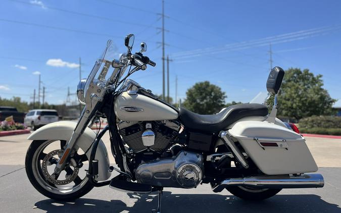 2014 Harley-Davidson® FLD Switchback™ MOROCCO GOLD 305319