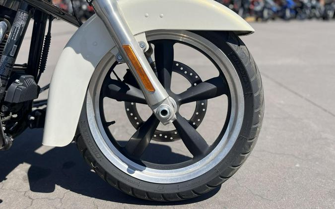 2014 Harley-Davidson® FLD Switchback™ MOROCCO GOLD 305319