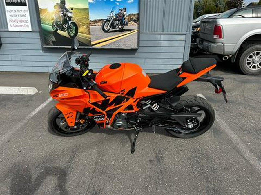 2023 KTM RC 390