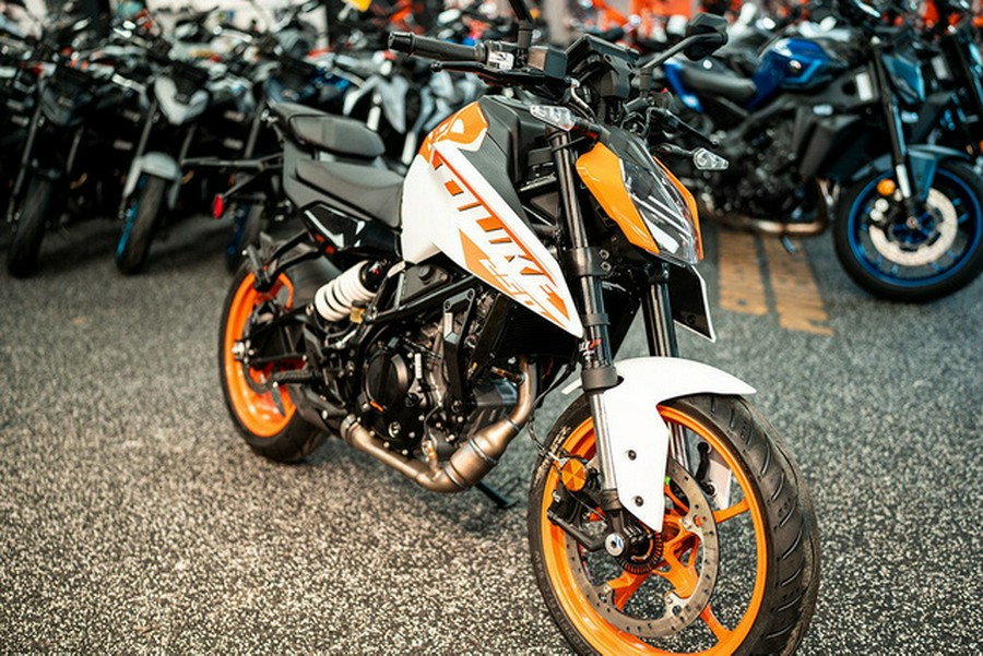 2024 KTM Duke 250