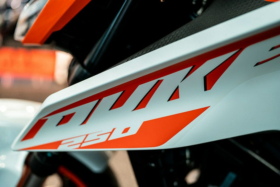 2024 KTM Duke 250