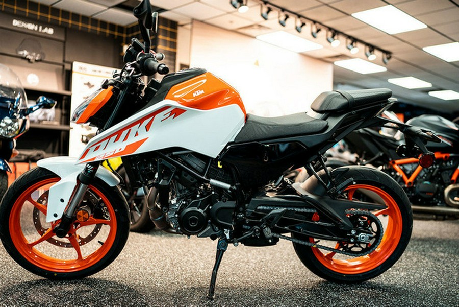 2024 KTM Duke 250