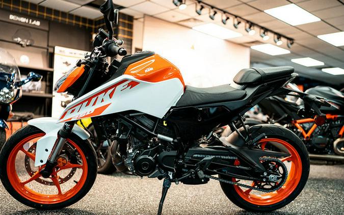 2024 KTM Duke 250