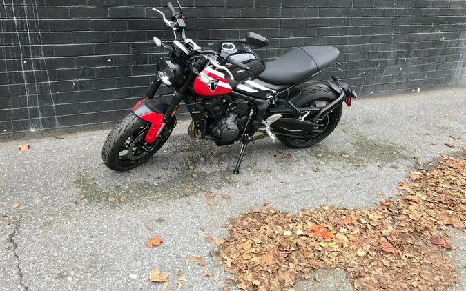 2025 Triumph Trident 660