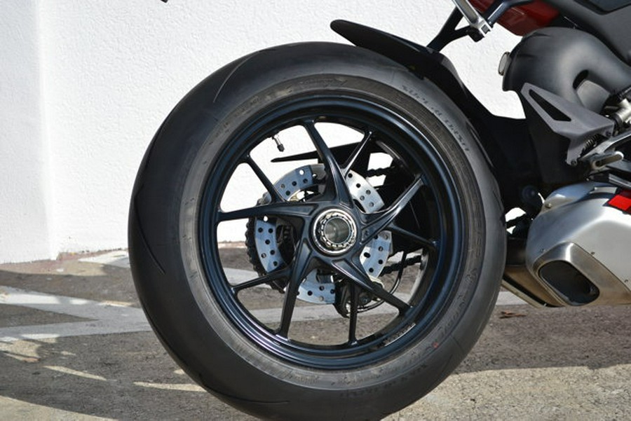 2023 Ducati Panigale V4