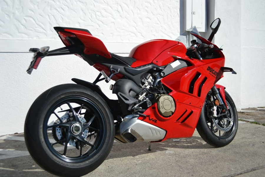 2023 Ducati Panigale V4