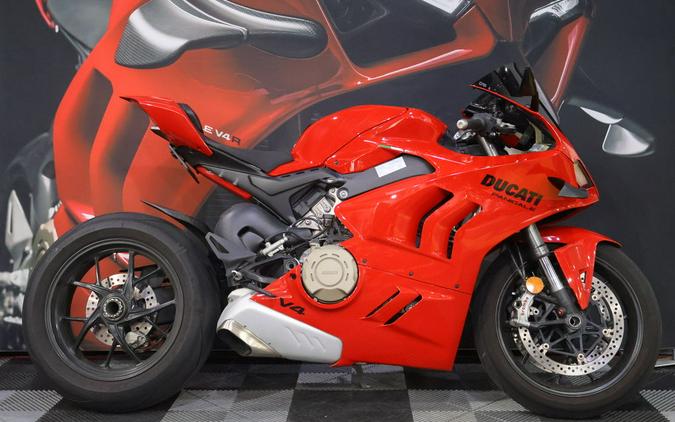 2022 Ducati Panigale V4 Ducati Red