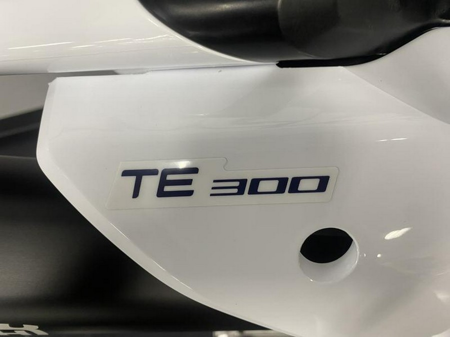 2025 Husqvarna® TE 300