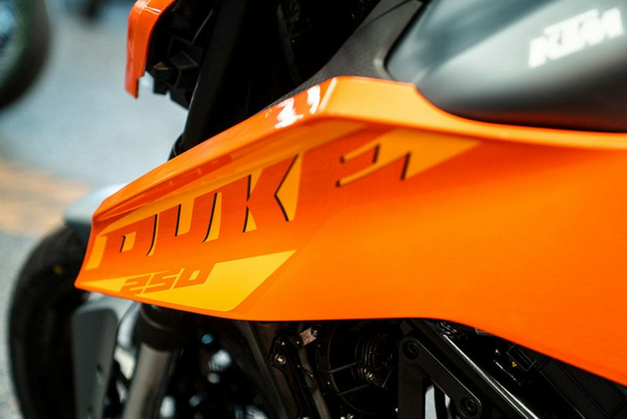 2024 KTM Duke 250