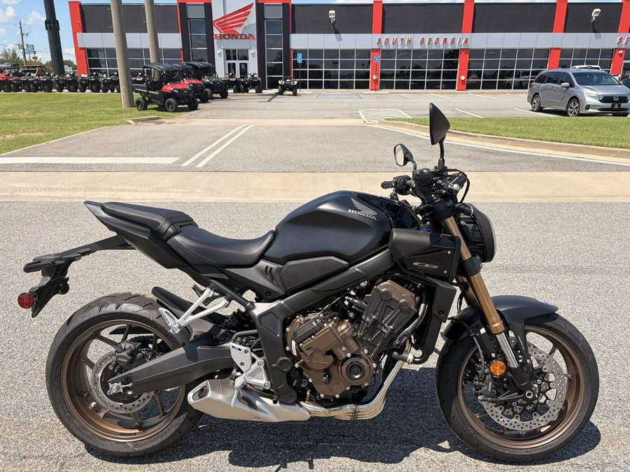 2026 Honda CB650R E-Clutch