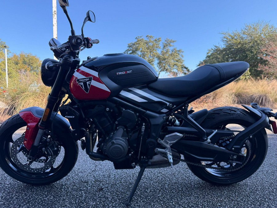 2025 Triumph Trident 660