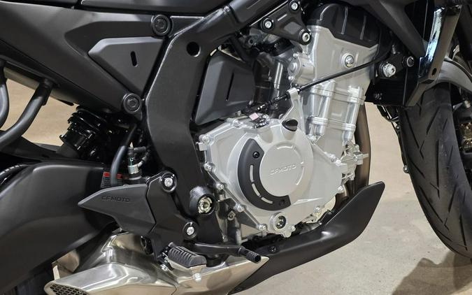 2026 CFMOTO NK 675